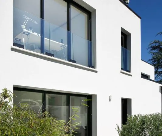 A VISITER ! MAISON 4 PIÈCES - JARDIN & PARKING - 3MIN RER B