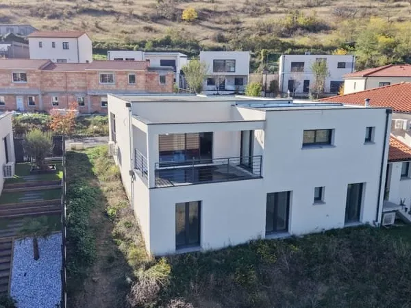 Maison Les Martres De Veyre 5 pièce(s) 167 m2