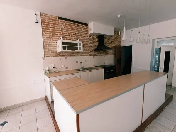 Maison 6 pièces 160 m²