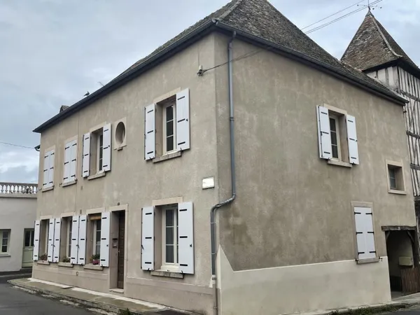 Immeuble 196 m²