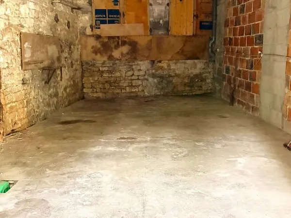 Parking 28 m²