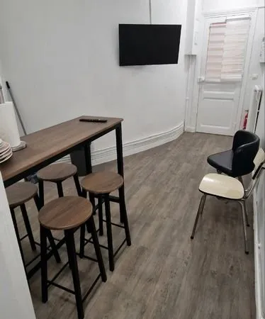 Barbershop + studio