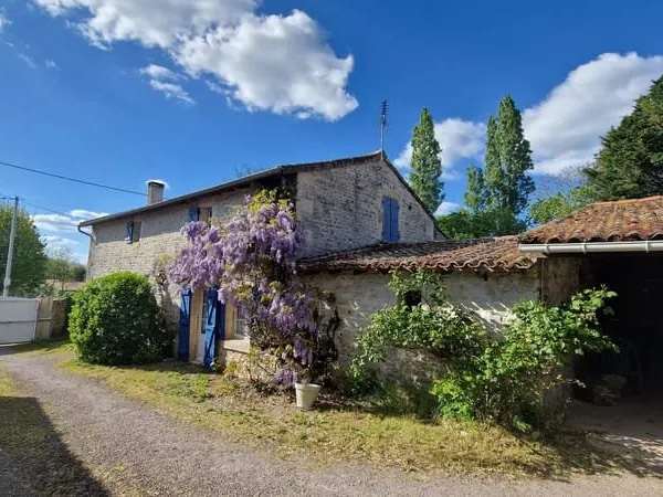 Maison en pierre Cherveux 5 pièces 126 m²