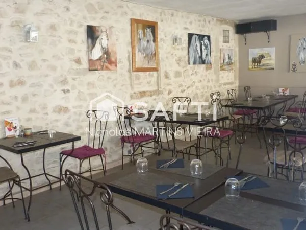 Encantador restaurante con alojamiento privado.