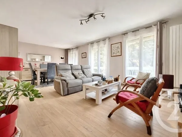 Appartement 4 pièces 80 m²