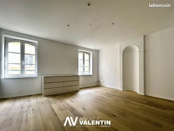 Studio 1 pièce 25 m²