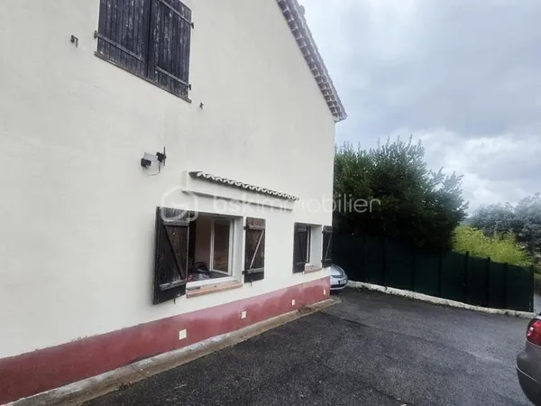 T2 en bas de Maison