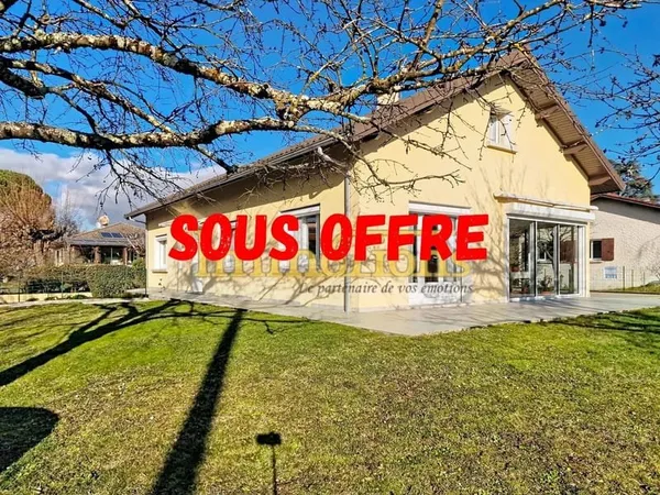 Dans le très prisé village de CHATTE