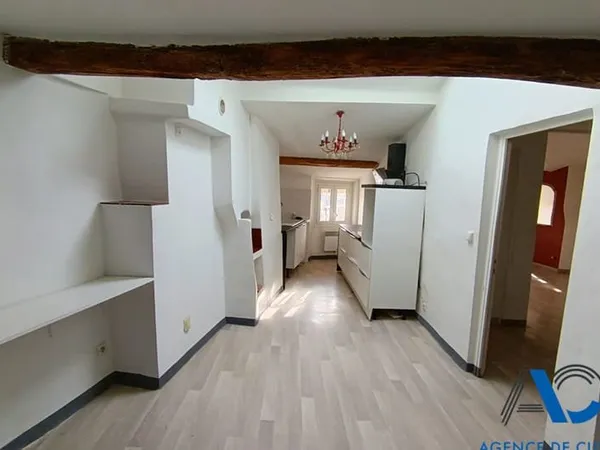 Appartement Cuers 3 pièce(s) 90 m2