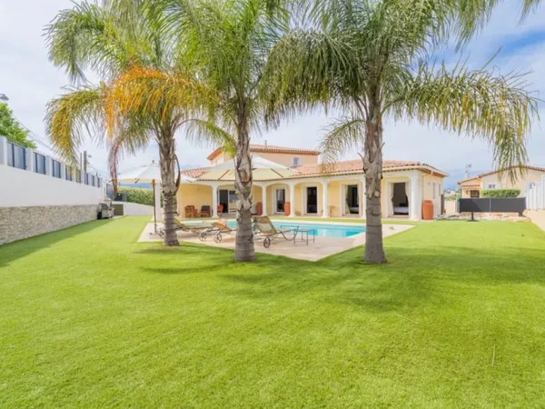 VILLA - 6 PIECES - ST ANTOINE DE GINESTIERE