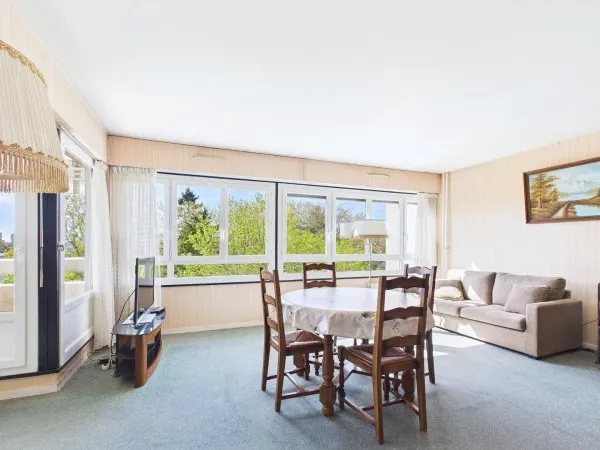 Grand Appartement T5 au pied du métro Villejuif Louis Aragon L7