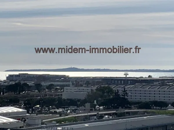 Nice Ouest Grand-Arénas 3 pièces de 62 m2 + terrasse 10 m2