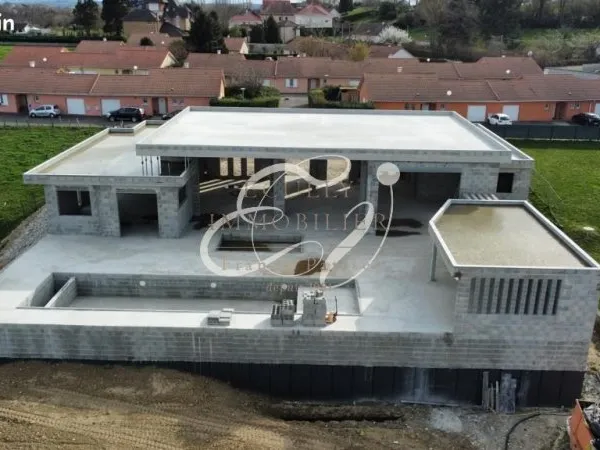Villa 1 pièce 312 m²
