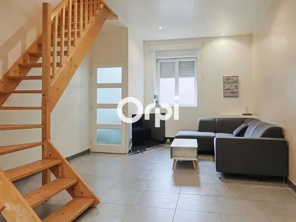Combles aménagés 3 pièces 58 m²