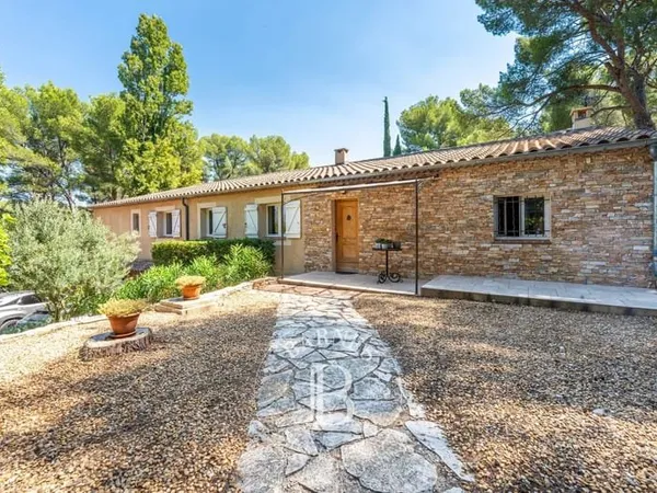 AIX EN PROVENCE - PROCHE CENTRE VILLE - MAISON - 5 CHAMBRES - PI