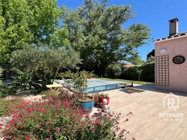 Maison de plain-pied 4 pièces 109 m²