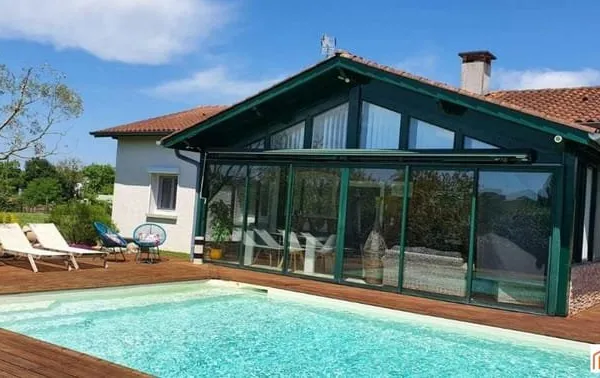 Villa 146 m² habitable, 1740 m² de terrain, vue dégagée