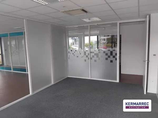 Bureaux 334 m²
