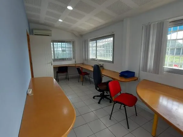 Local professionnel 43m2