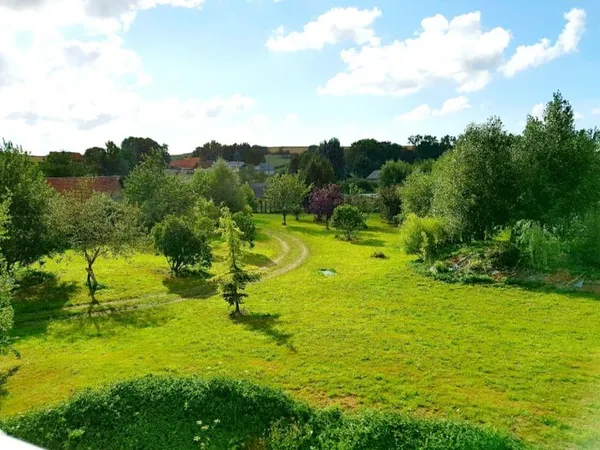 Terrain 800 m²