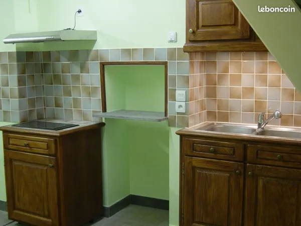 A louer maison de bourg centre Volvic 63530