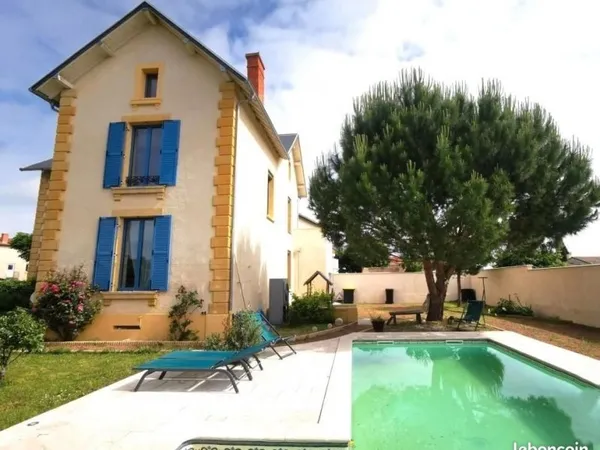 Maison 7 pièces 160 m²