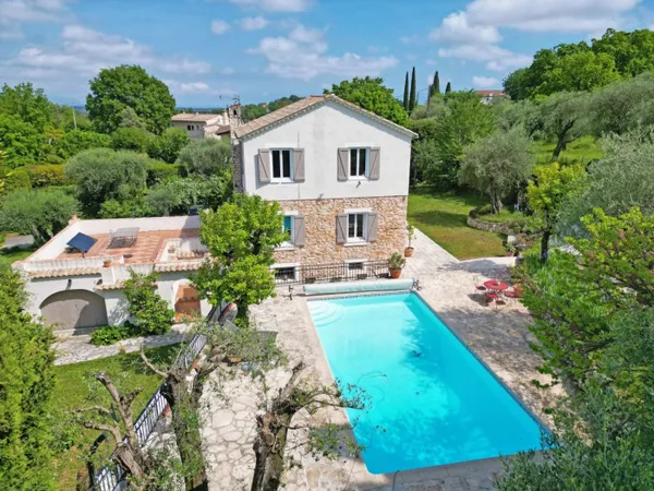 LE ROURET — Magnifique mas de charme!