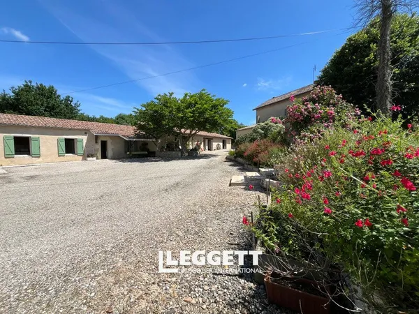 Maison 31 pièce(s), LES LÈVES-ET-THOUMEYRAGUES