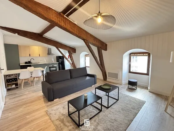 BORDEAUX CHARTRONS - APPARTEMENT RÉNOVÉ T2 Bis meublé DE 58