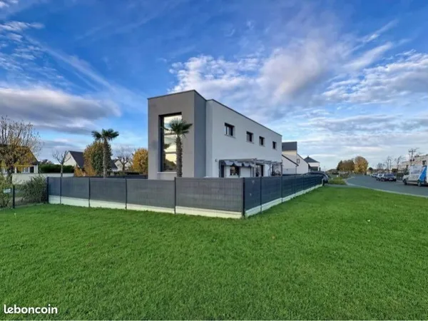Maison, Cormelle le Royal