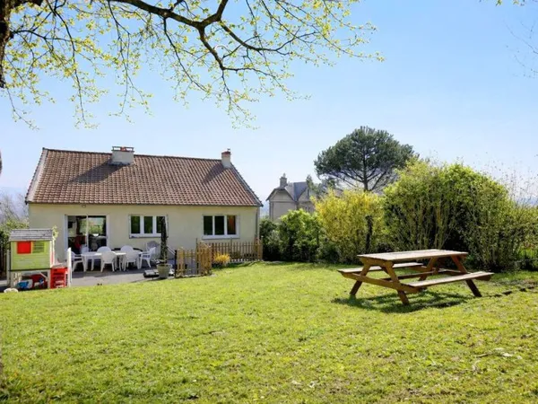 Maison avec sous-sol - 3 chambres - 94 m2