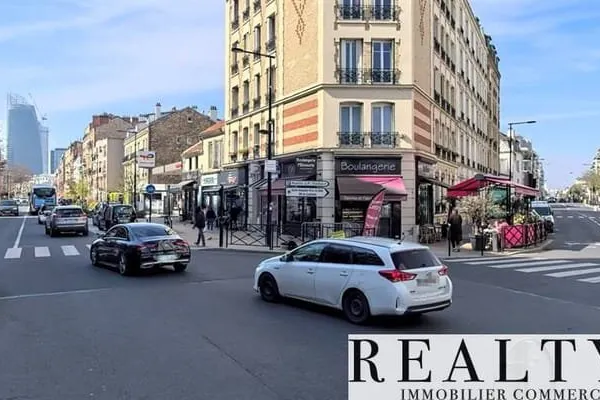 Boutique 100 m²
