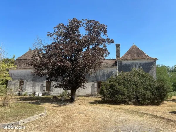Immeuble 496 m²