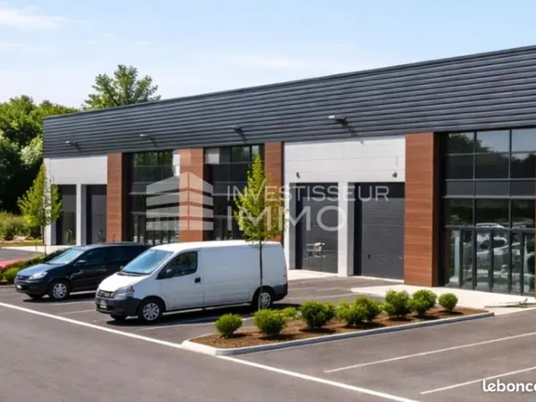 Bureau 303 m²