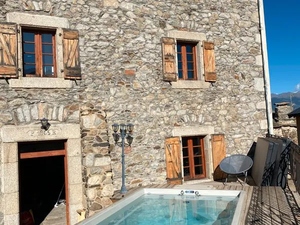 Grande maison DORRES