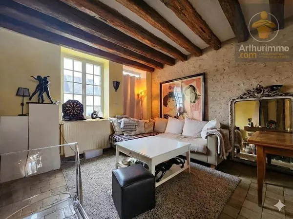 Maison charmante avec beau jardin