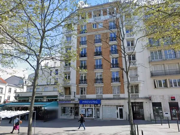 Paris XX-XI - Mo A. Dumas - Bld. de Charonne - Immeuble Art
