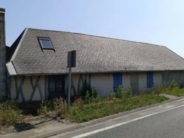 GH 1160 - Locaux mixtes pour commerces ou créations de logements