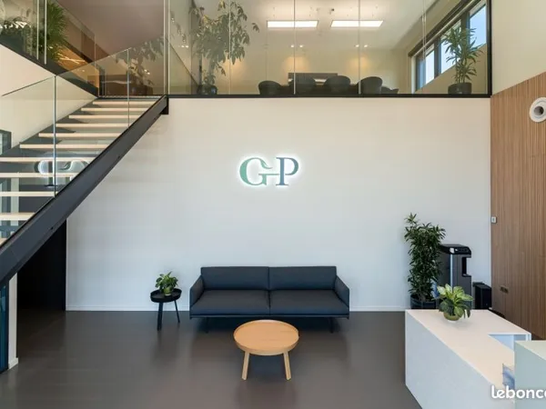 Local professionnel / bureaux 280 m² + dépôt - Villeneuve-Tolosane - Zone Ecopole - Parking Rédactio
