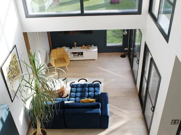 A LOUER - AGENCE GIBOIRE - MAISON D'ARCHITECTE T7