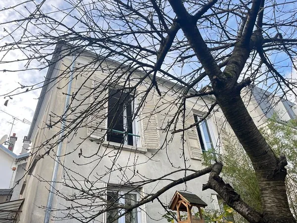 BOIS-COLOMBES MAIRIE - MAISON 4/5 PIECES
