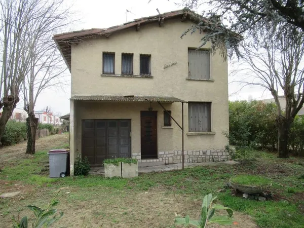 BLAGNAC MAISON A RENOVER DE TYPE 4