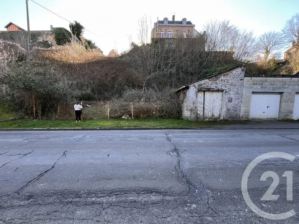 Terrain 267 m²