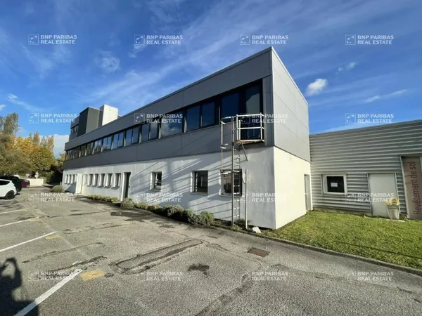 Bureaux 372 m²