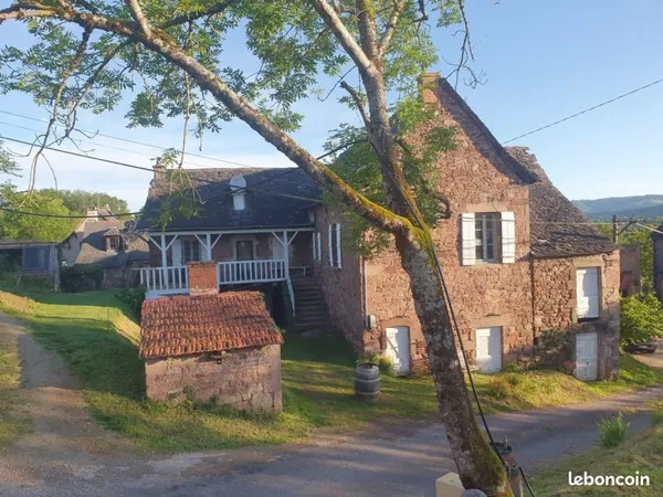 Corps de ferme en viager sans rente , libre, 400m2 sur 4000m2