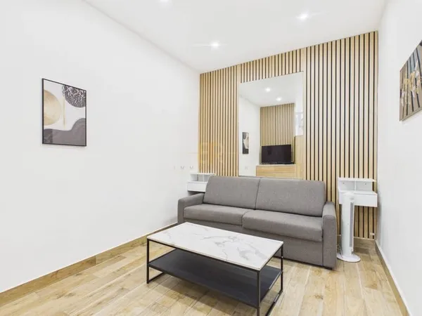 Studio 1 pièce 21 m²