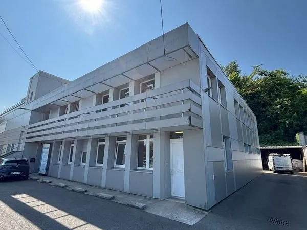 Locaux 550 m² - MONTBELIARD rue du port
