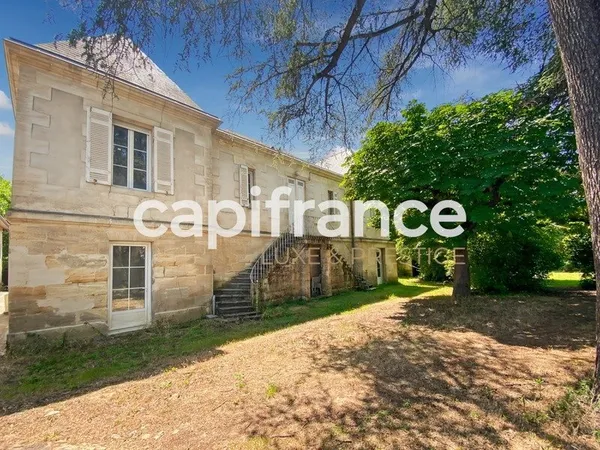 Maison de caractère en pierre 300 m² avec dépendance et grand parc - Proche Bordeaux