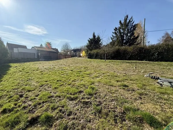 Terrain 558 m²