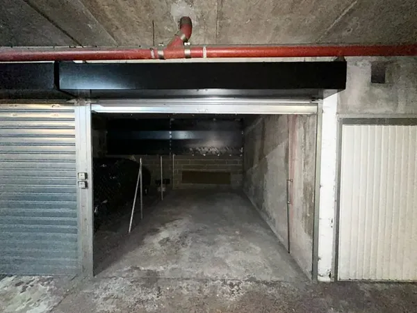 Garage rue des Pénitents blancs - TOULOUSE